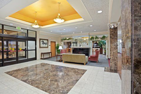 Holiday Express & North - Shoreline, An Ihg Hotel